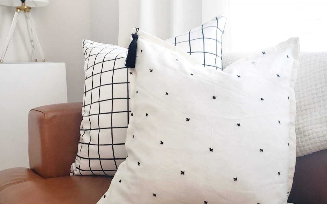 Easy No-Sew Napkin Pillows