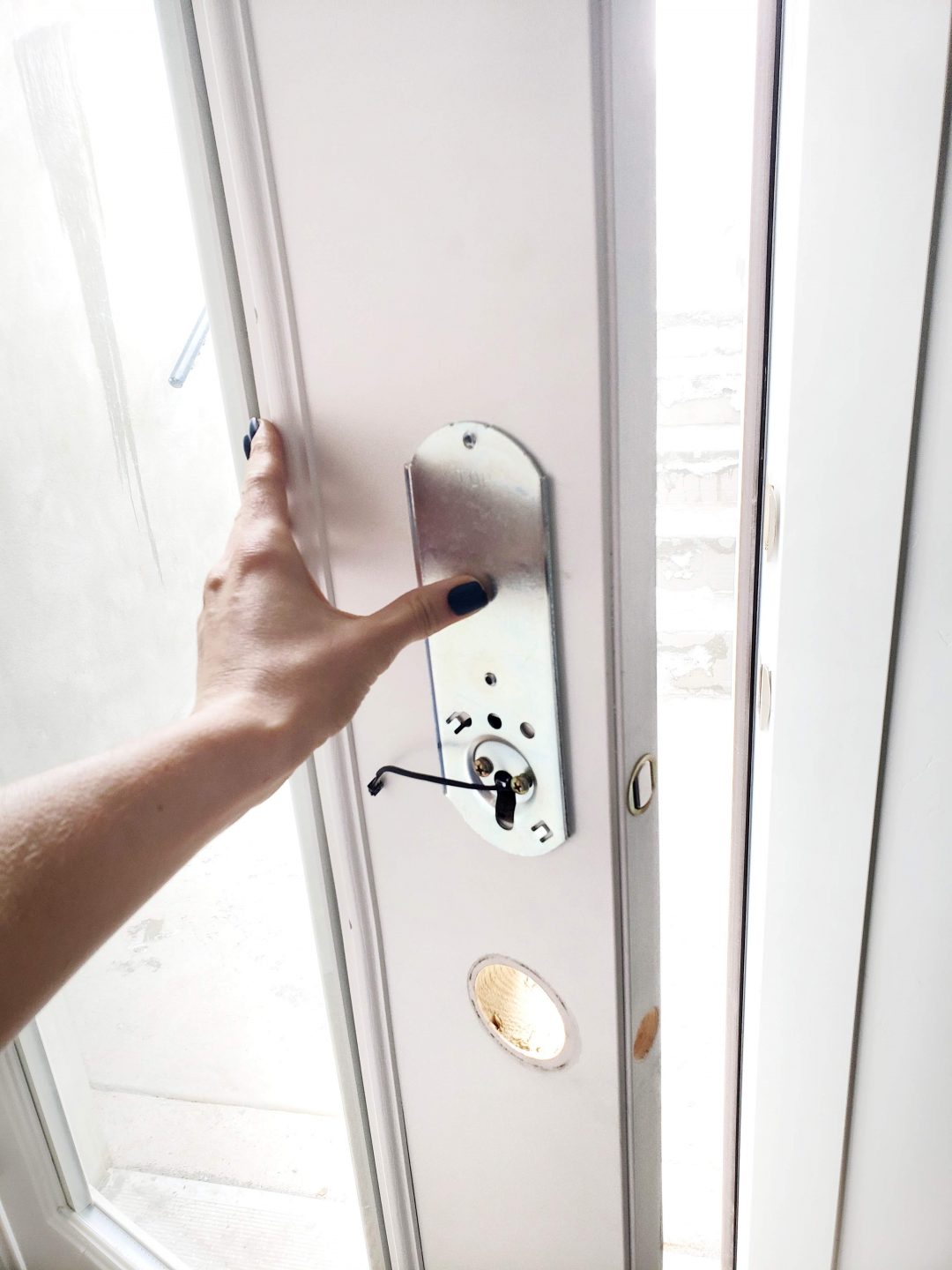 Easily Upgrade Your Locks With White Lane Decor